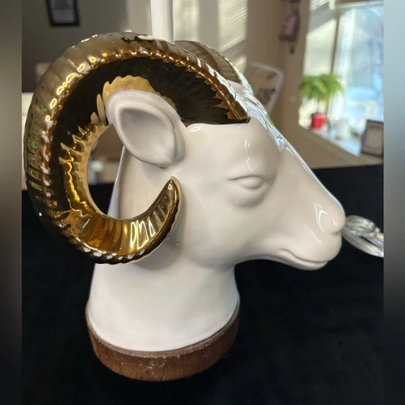 White Ceramic Ram’s Head Table Lamp With Gold-Colored Horns